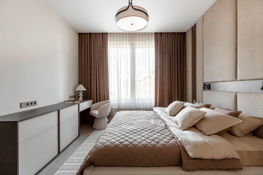 Сливочно-шоколадная квартира, в которой хочется остаться каждому - фото №21