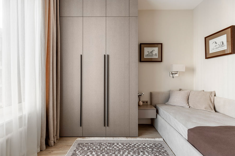 Сливочно-шоколадная квартира, в которой хочется остаться каждому - фото №30