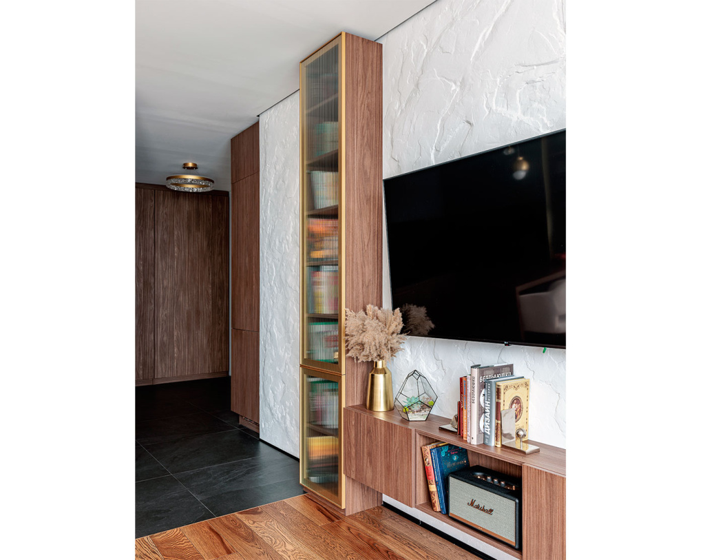 Дзен-проект однокомнатной квартиры для любительницы путешествий - фото №5