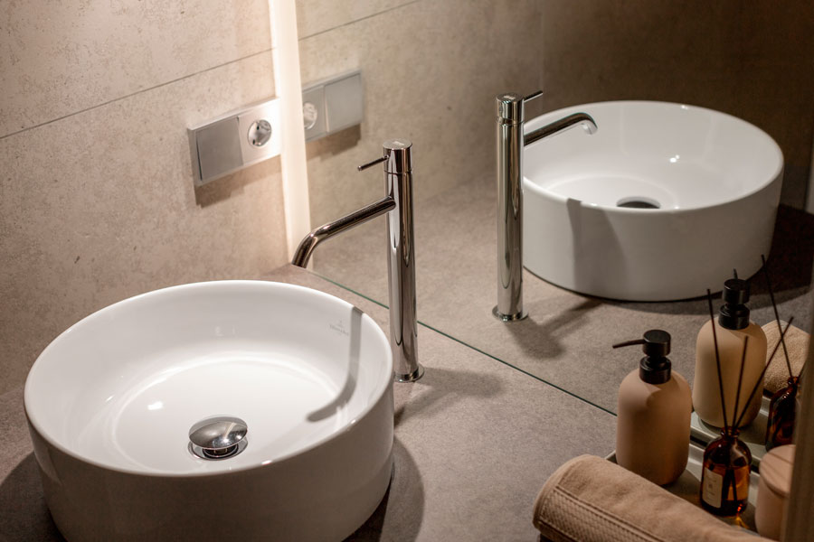 Сливочно-шоколадная квартира, в которой хочется остаться каждому - фото №24