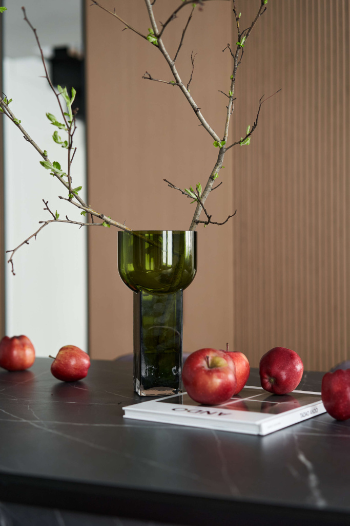 Кухня в двухэтажной квартире на севере Москвы - фото №20