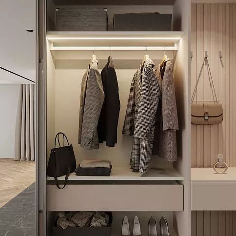 Шкаф-купе с зеркалом и тумбой в прихожую - детальное фото № 2